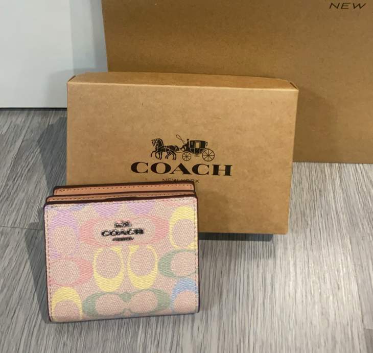 Picture of Coach Wallets _SKUfw236451560fw